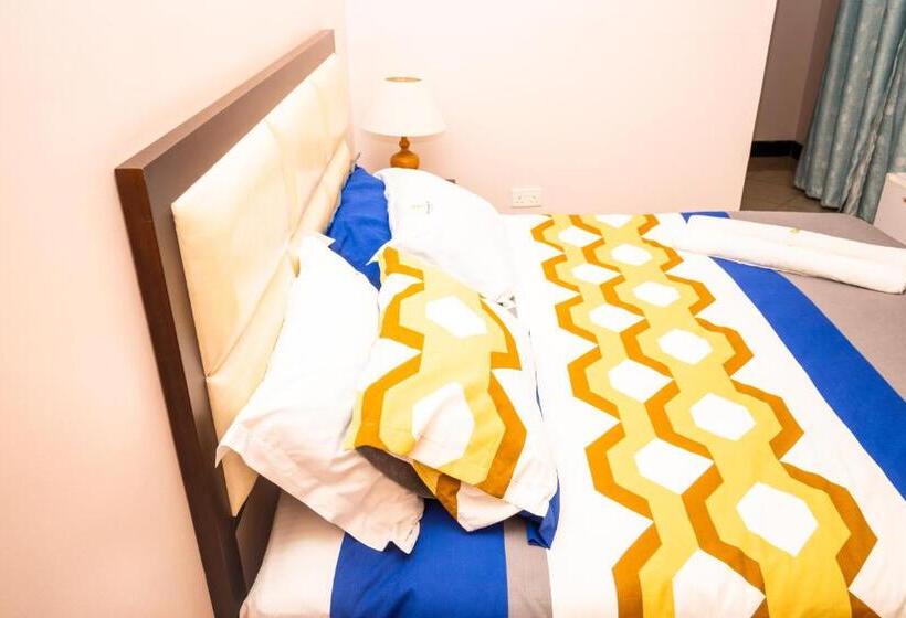 سوییت سوپریور, Ports Line Hotel & Spa