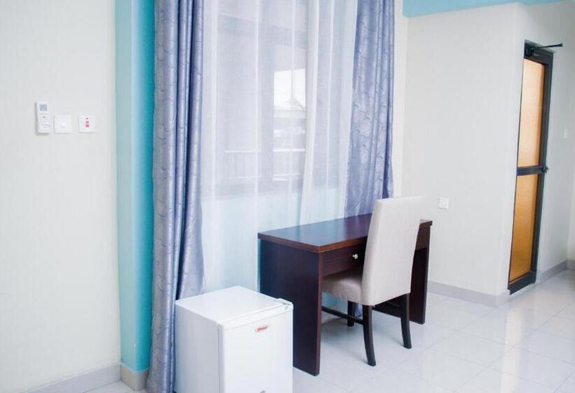 سوییت سوپریور, Ports Line Hotel & Spa