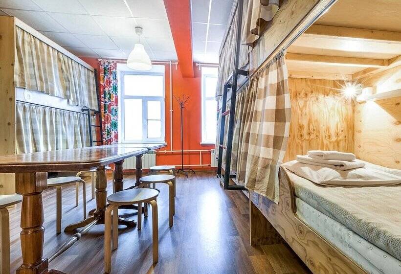 공동 객실, Friends On Vosstaniya   Hostel