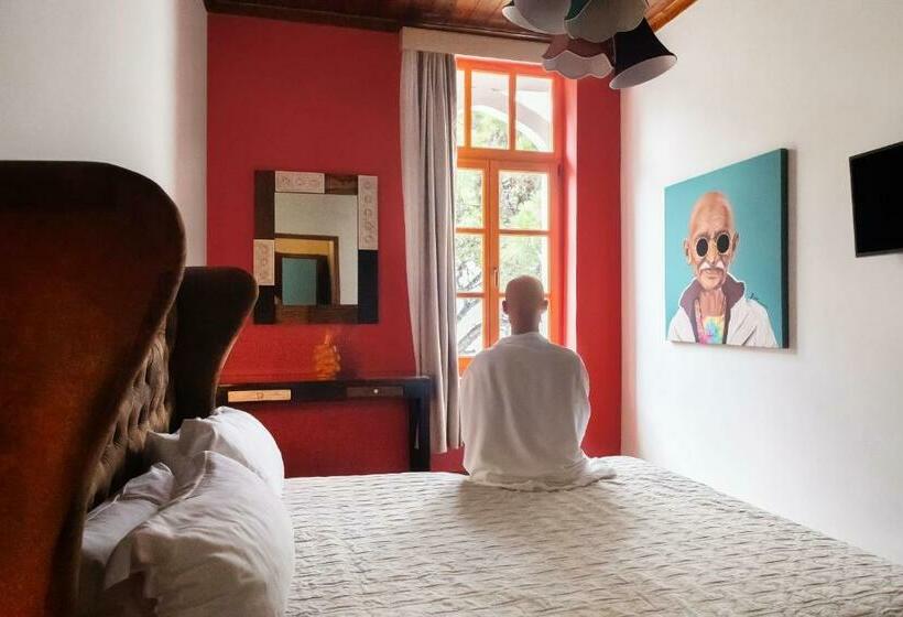 スーペリアトリプルルーム, A For Art