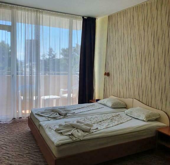 غرفة قياسية, Balaton