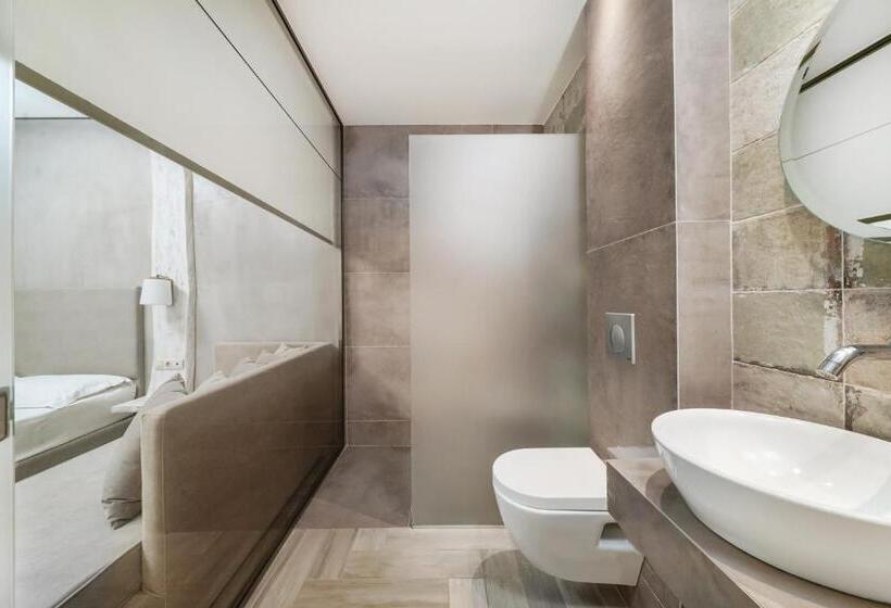 プールの見えるスタンダードトリプルルーム, Blue View