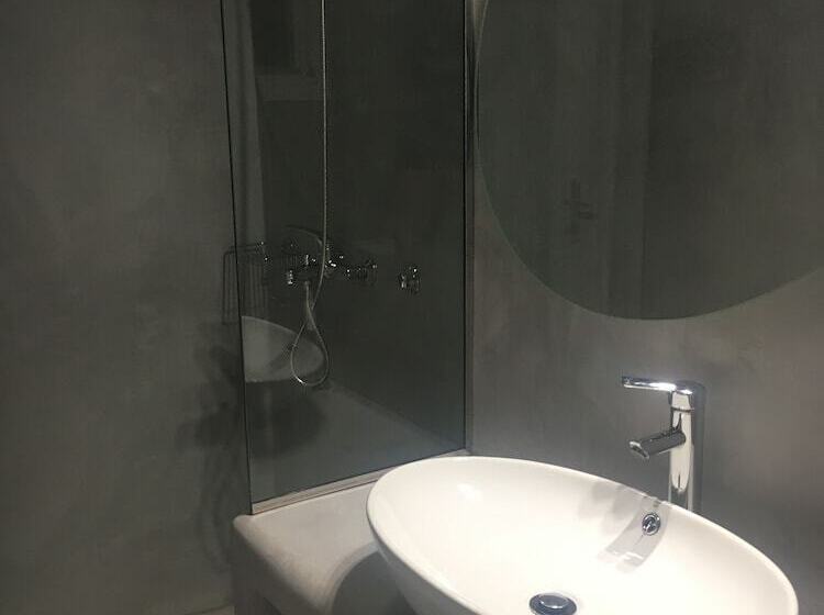 اتاق راحتی سه تخته, Casa Grande