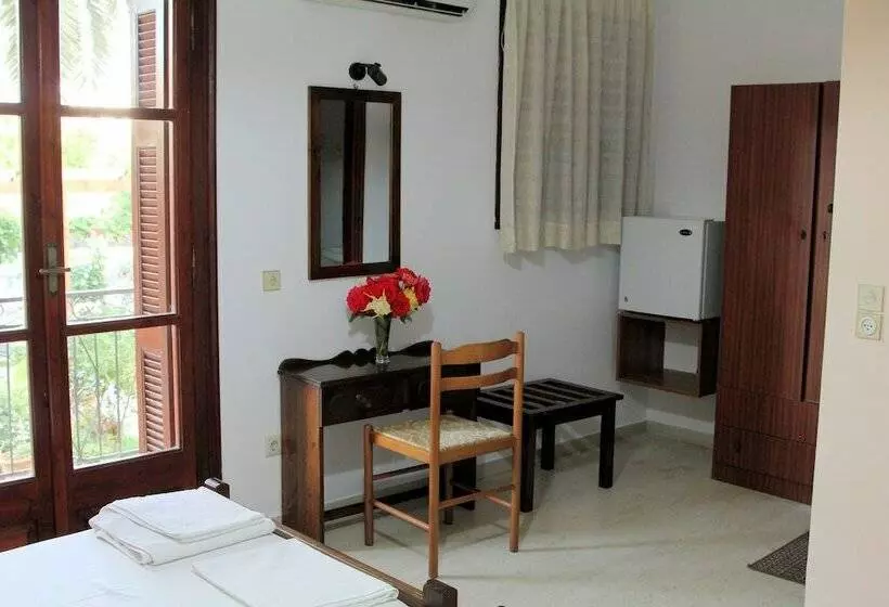 Chambre Standard Individuelle, Castello