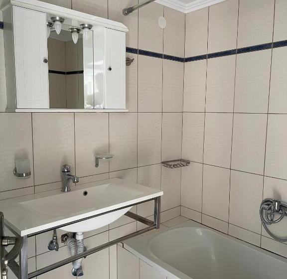 חדר קלאסי לארבעה, Diaporos