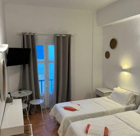 חדר אקונומי, Galini