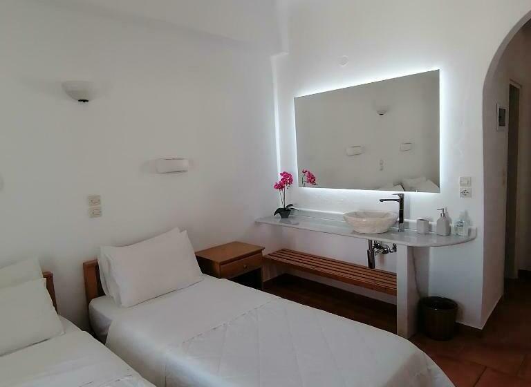 חדר אקונומי, Galini