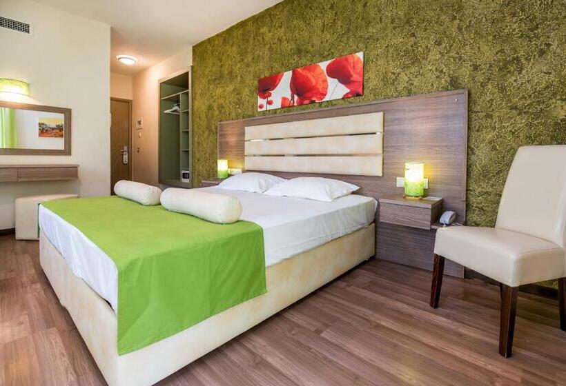 סטודיו סטנדרט עם מרפסת, Garden