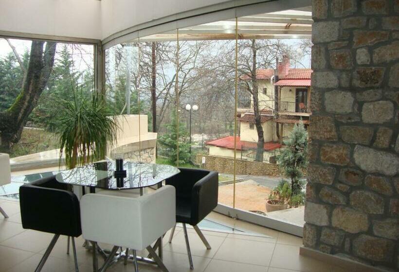 סוויטה עם ג'קוזי, Nymfes