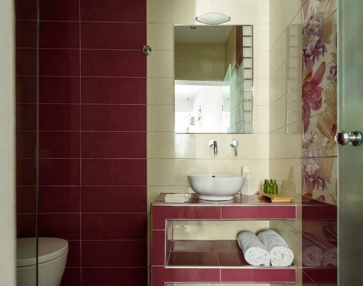 غرفة قياسية, Oasis