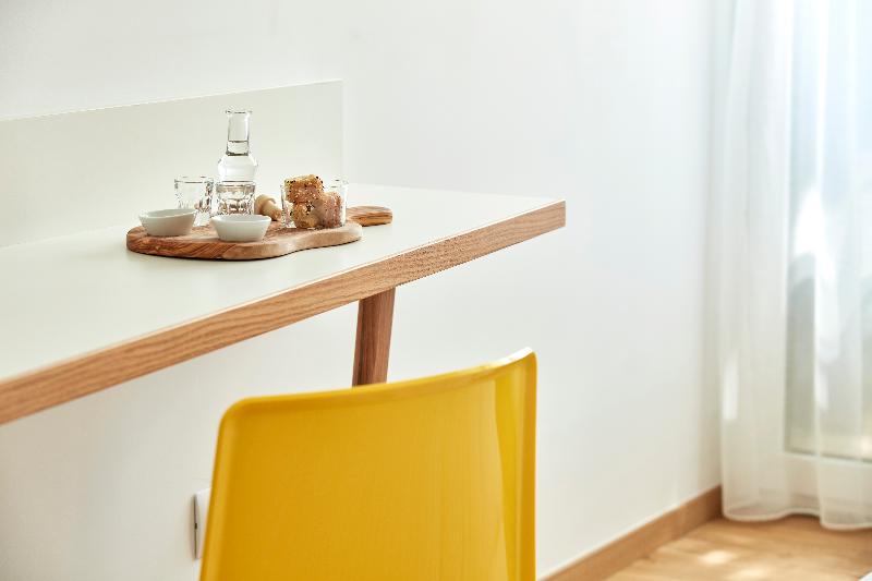 חדר קלאסי, Olive Green