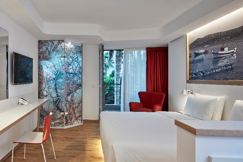 חדר אקזקיוטיב, Olive Green