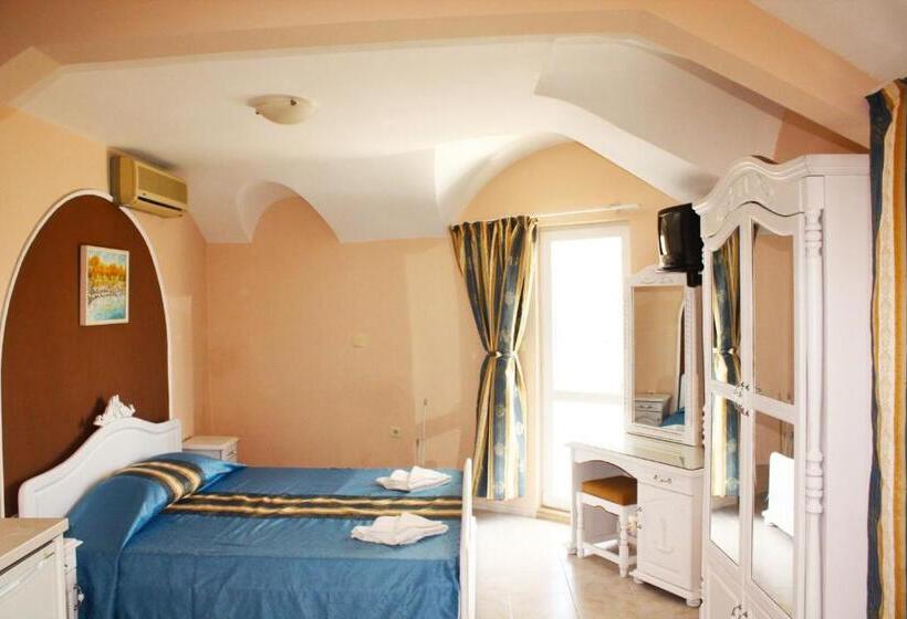 شقة غرفتين مطلة على البحر, Family Hotel Paros 2