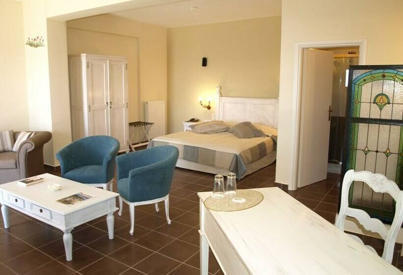 جناح جونيور, Porto Mani Suites