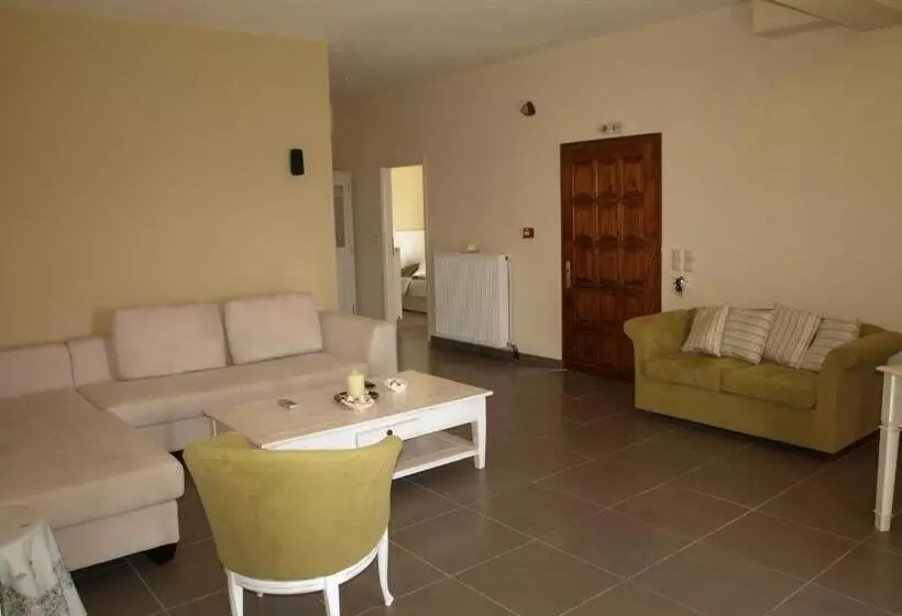 スイート, Porto Mani Suites