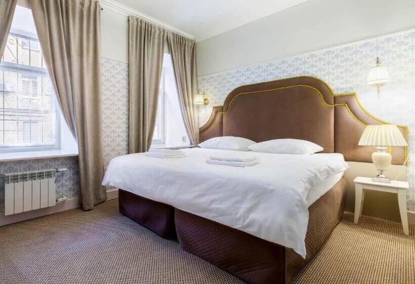 スタンダードルーム, Silver Age