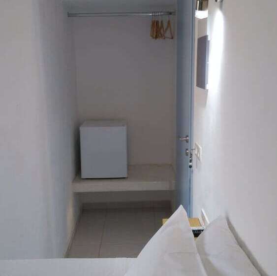 Economy Zimmer, Daylight