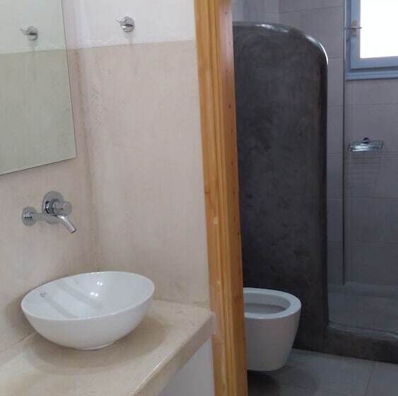 Standardzimmer mit Poolblick, Daylight