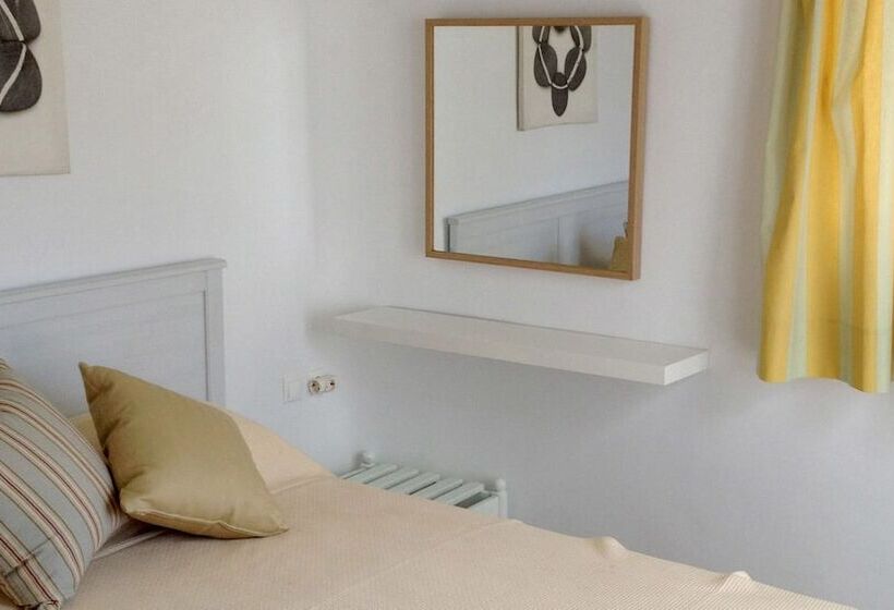 בית, 4 חדרי שינה, Sea Side Studios & Houses