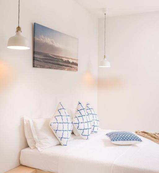 סוויטת דלוקס נוף לים, Die Zwei Brüder Art & Suites