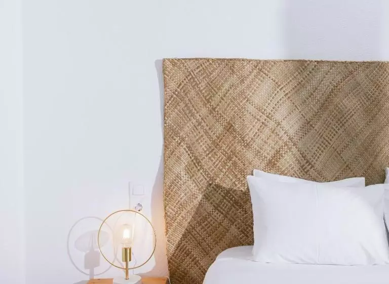 اتاق استاندارد با بالکن, Die Zwei Brüder Art & Suites