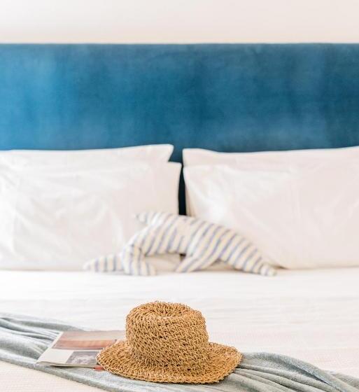 דירת שני חדרים, Die Zwei Brüder Art & Suites