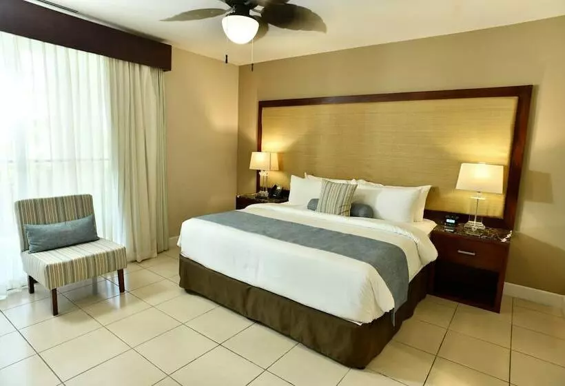 آپارتمان دلوکس 3 خوابه, Coco Breeze Private Residence