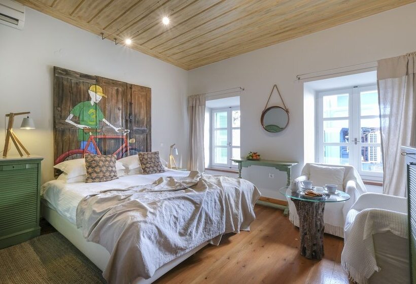 Номер Superior, Amymone And Adiandi