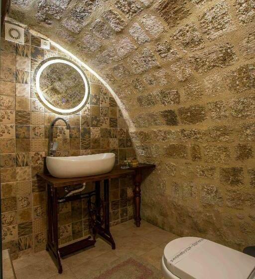 اتاق استاندارد, Attiki