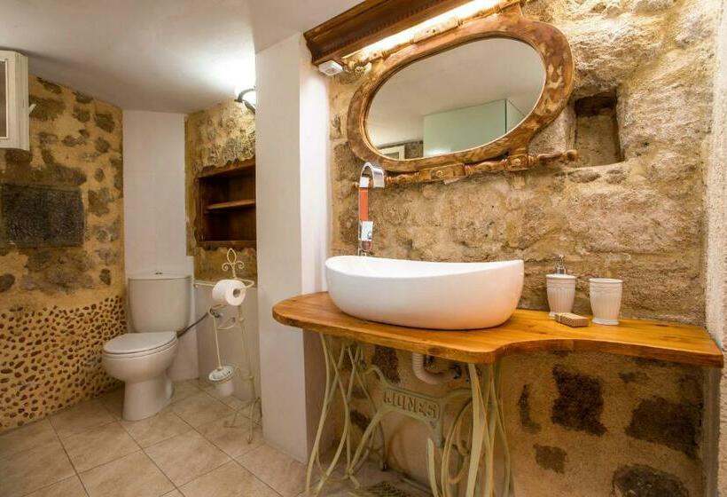 اتاق استاندارد, Attiki