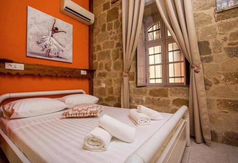 اتاق استاندارد, Attiki