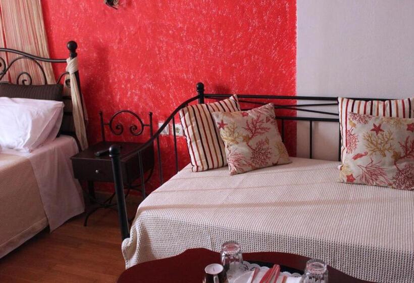 スタンダードトリプルルーム, Filyra Pension