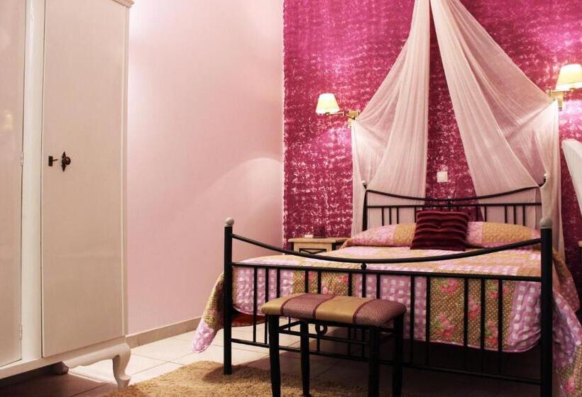 １階のスタンダードルーム, Filyra Pension