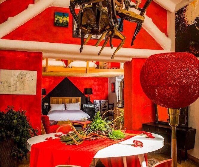 Family Room, Inkarri Cusco