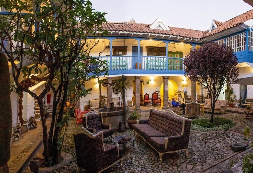 Family Room, Inkarri Cusco