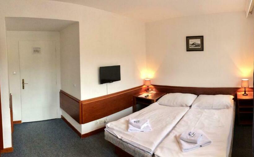 Standardrum, Lomnice