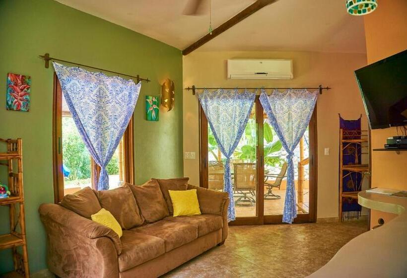 וילה בת חדר שינה 1, Manoas