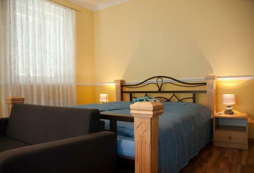 스위트, Pension Villa Maria