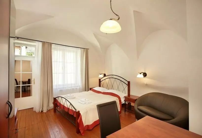 استودیوی استاندارد, Residence Muzeum Vltavinu