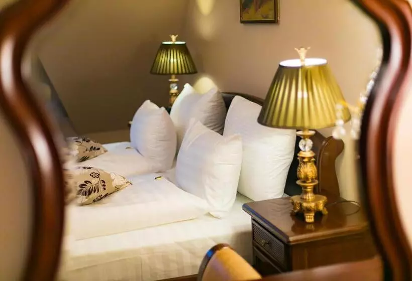 スーペリアールーム, Rubezahl Marienbad Luxury Historical Castle Hotel & Golf Castle Hotel Collection