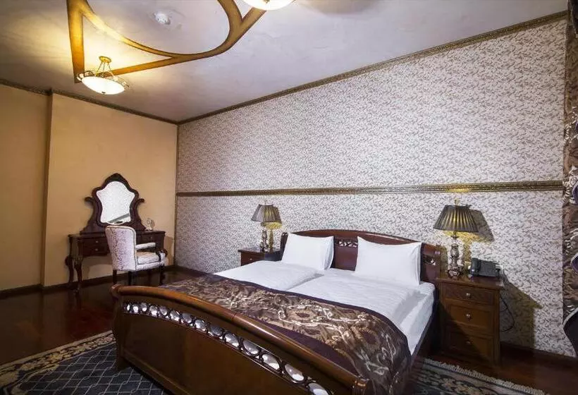 スイート, Rubezahl Marienbad Luxury Historical Castle Hotel & Golf Castle Hotel Collection