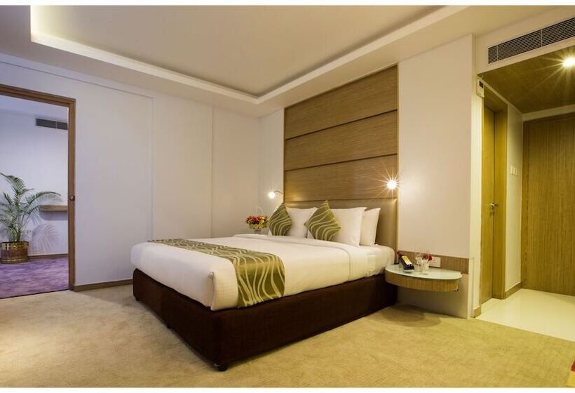 Номер Superior, Tulip Bangalore