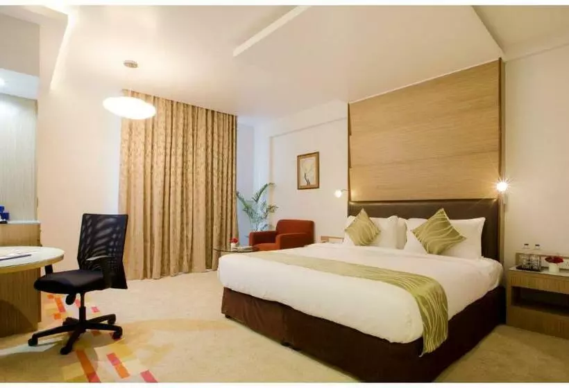 デラックスルーム, Tulip Bangalore