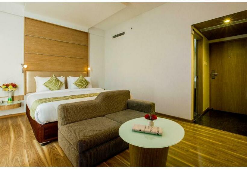 Номер Superior, Tulip Bangalore