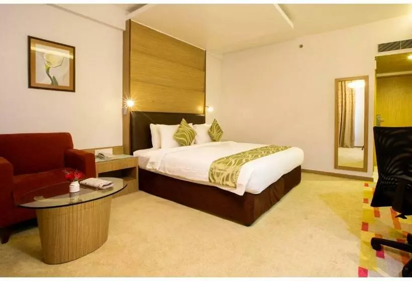 デラックスルーム, Tulip Bangalore