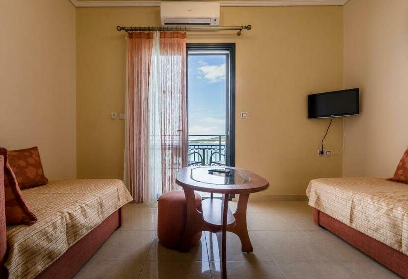 小型套房带海景, Villa Nisteri