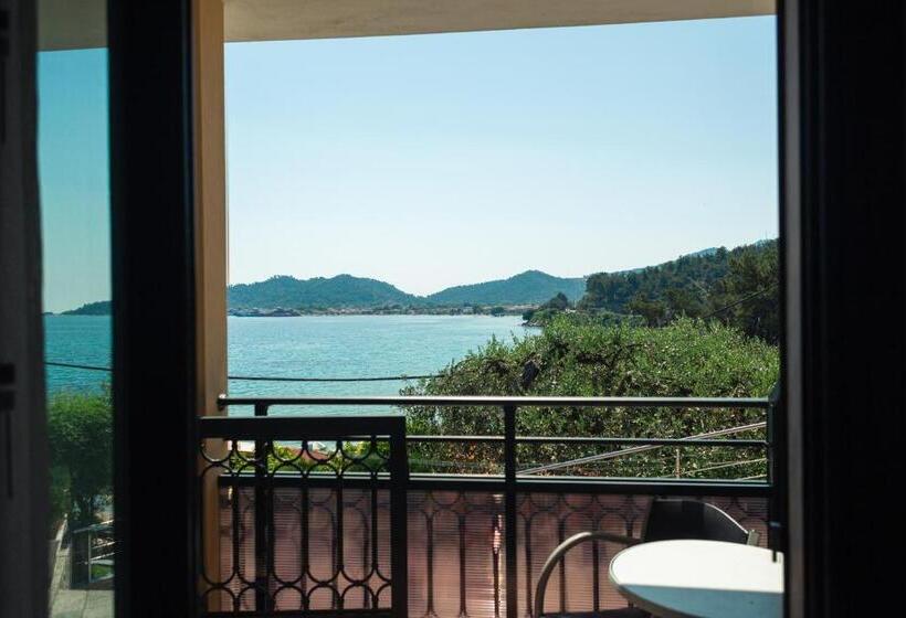 标准间侧面带海景, Villa Nisteri