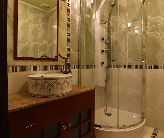 سوئیت رویال, Rubezahl Marienbad Luxury Historical Castle Hotel & Golf Castle Hotel Collection