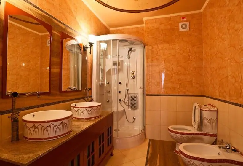 سوئیت رویال, Rubezahl Marienbad Luxury Historical Castle Hotel & Golf Castle Hotel Collection