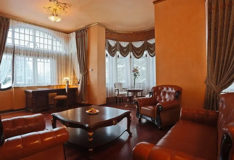 سوئیت رویال, Rubezahl Marienbad Luxury Historical Castle Hotel & Golf Castle Hotel Collection